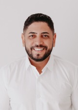 Retrato de JULIAN OLIVEIRA