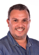 Retrato de MARIO NETO
