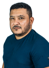 Retrato de JAMES GUEDES