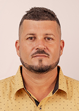 Retrato de ADRIANO PRAZERES