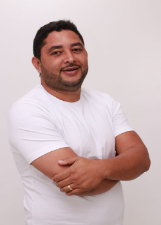 Retrato de LEANDRO BARROS