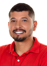 Retrato de LEANDRO SANTOS