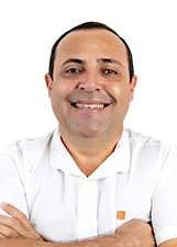 Retrato de TINTIM BONFIM