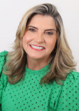 Retrato de SIMONE FELIX