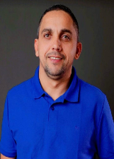 Retrato de ROBERTINHO HOLANDA