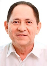 Retrato de CARLOS CÉSAR