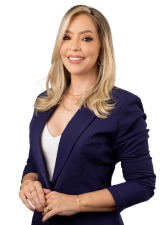 Retrato de ADRIANA GRANGEIRO
