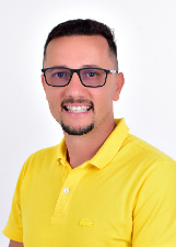 Retrato de JONATHAN LIMA