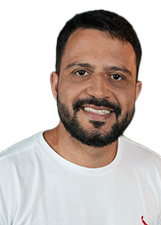 Retrato de LÉO CABEÇA