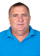Retrato de DOUGLAS BADIANI