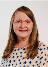 Retrato de LÚCIA ESTRELA