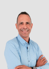Retrato de FERNANDO CARDOSO