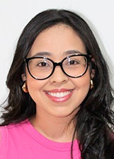 Retrato de LARISSA RODRIGUES