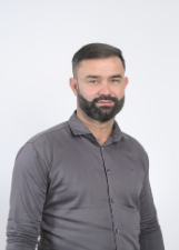 Retrato de LEANDRO BRAZ