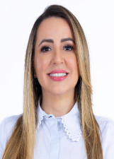 Retrato de LÉIA KLEBIA