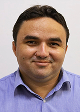 Retrato de ADRIANO DIAS
