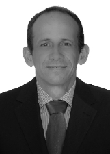 Retrato de ROBERTO MANDUCA